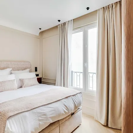 Spacious A-c 3br-8p - Grand Boulevards Parigi